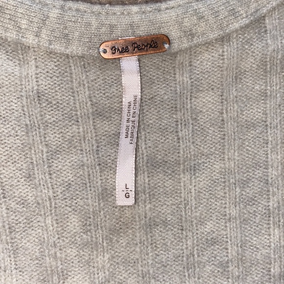Size L Wool Free People V-Neck Sweater - Picture 2 of 5